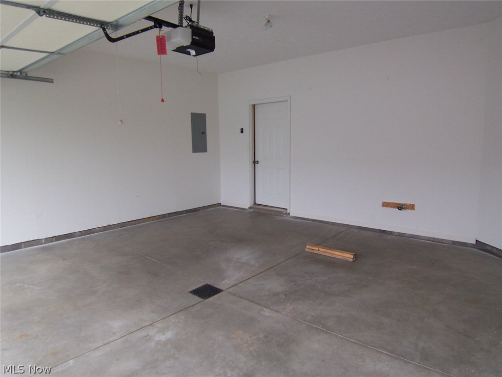 Waterford Point at Pleasant Lakes - Residential