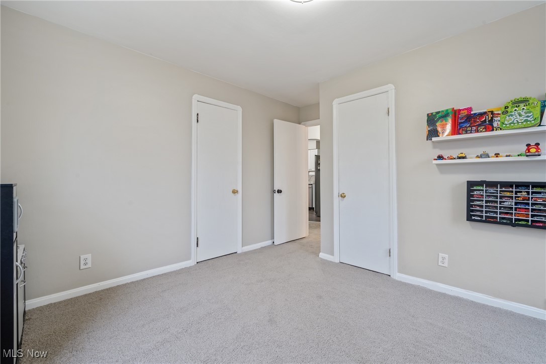 5906 Morningside Drive, Parma, Ohio image 16