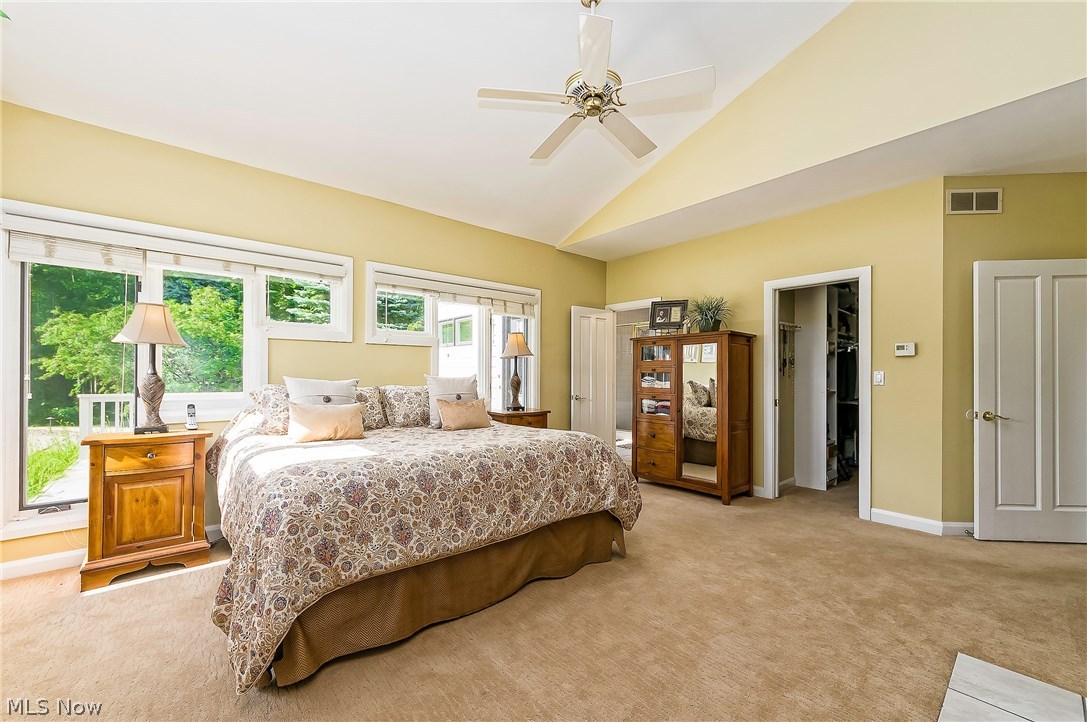 Refuges Lands - Residential