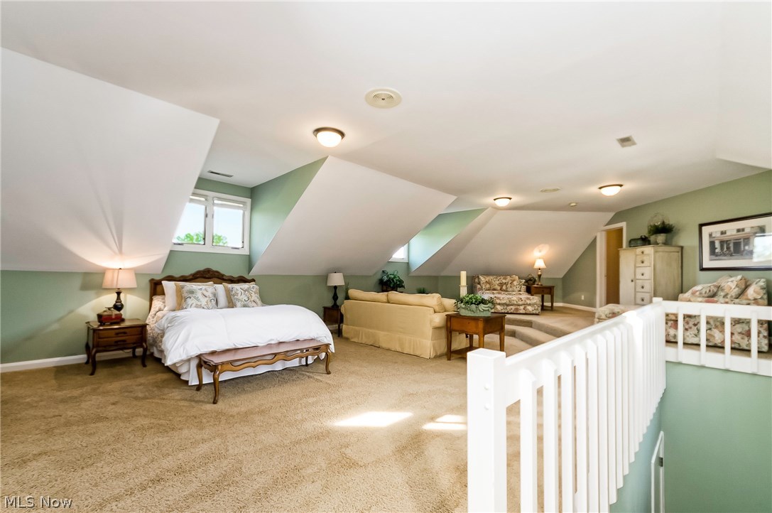 Refuges Lands - Residential