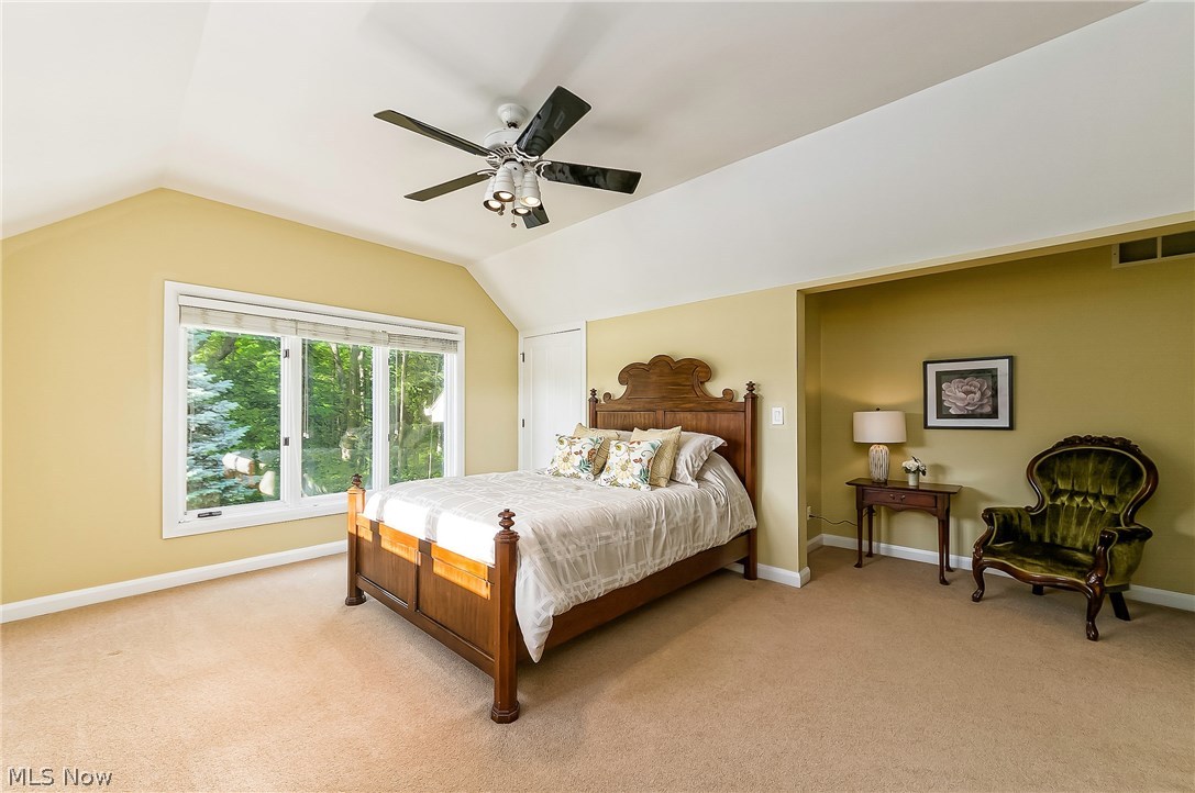 Refuges Lands - Residential