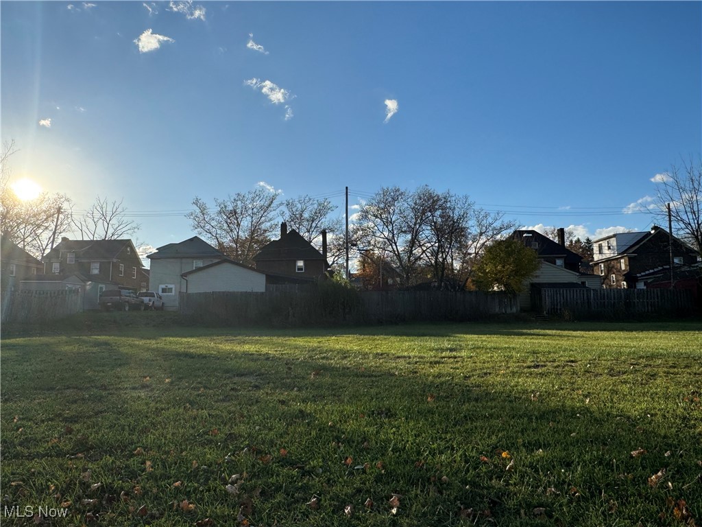 Mcdonald Village - Land