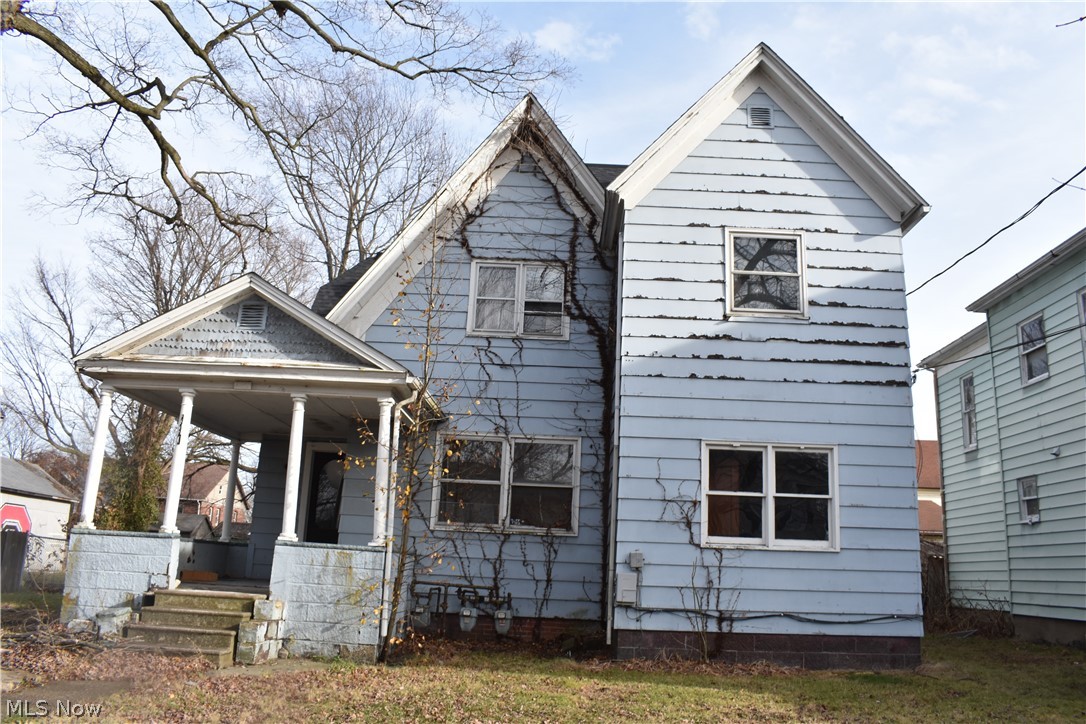This is a portfolio of 7 properties available as a package deal. The mix includes 1 Triplex, 3 Duplexes, and 3 Single Family homes, for a total of 12 rental units. All are located in Conneaut, OH within close proximity to one another for easy management. Current occupancy is 7/12 or 58%. Current total monthly rent of $3,905. The triplex is close to being rentable & would estimate to add an additional $1,800/month rent if all 3 of those were units were filled. The unoccupied duplex needs more attention, but also has good rent potential once ready to go. Addresses include the following: 290 Harbor Street (triplex), 284 Harbor St (duplex), 399 Harbor St (duplex), 402 Broad St (unoccupied duplex), 176 Evergreen (SF), 426 State (SF), and 422 State (SF).
