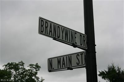 Lighton on Main - Land