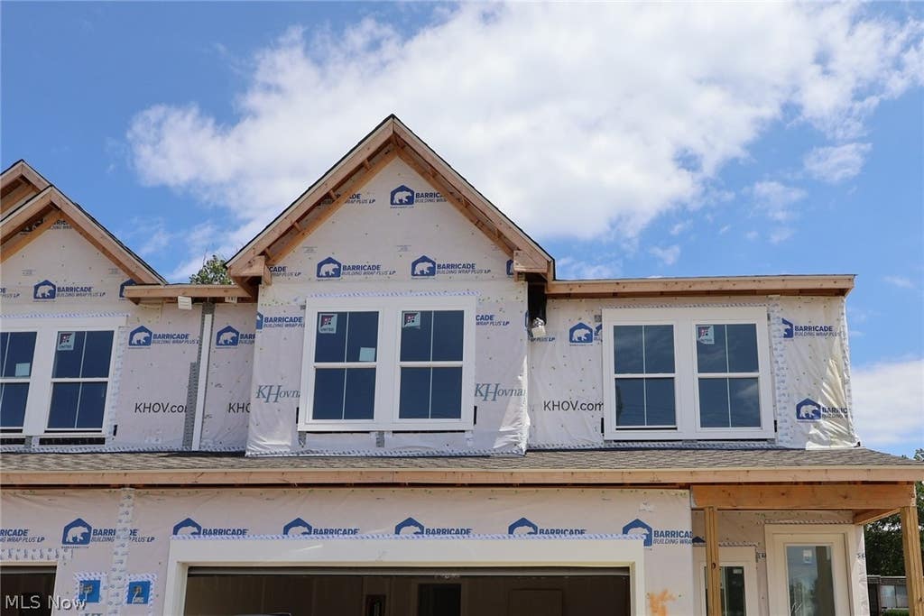 Photo of 5095 Shepherds Glen GLN, Willoughby, OH 44094 (MLS # 5221646)