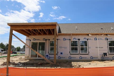 Tiny photo for 5095 Shepherds Glen GLN, Willoughby, OH 44094 (MLS # 5221646)