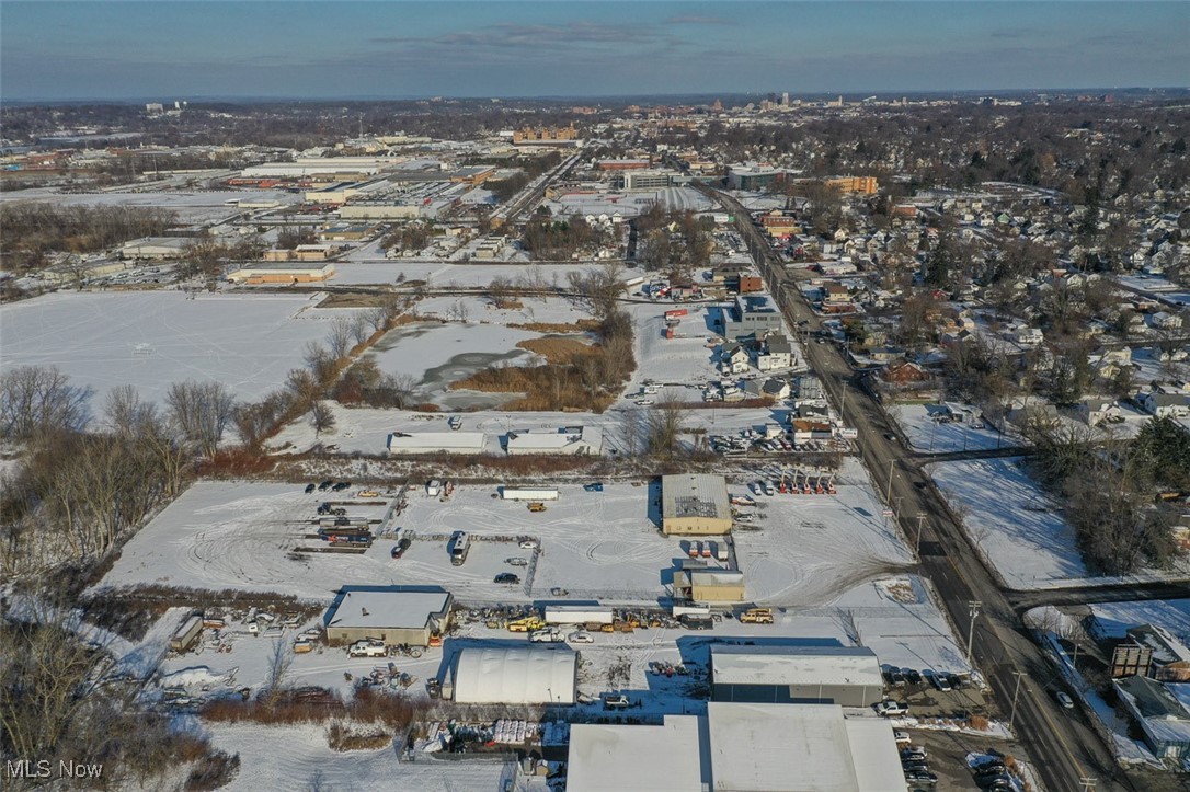 Akron 10 - Commercial Sale