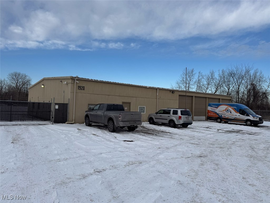 Akron 10 - Commercial Sale