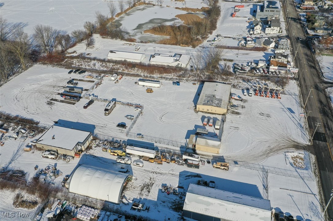 Akron 10 - Commercial Sale