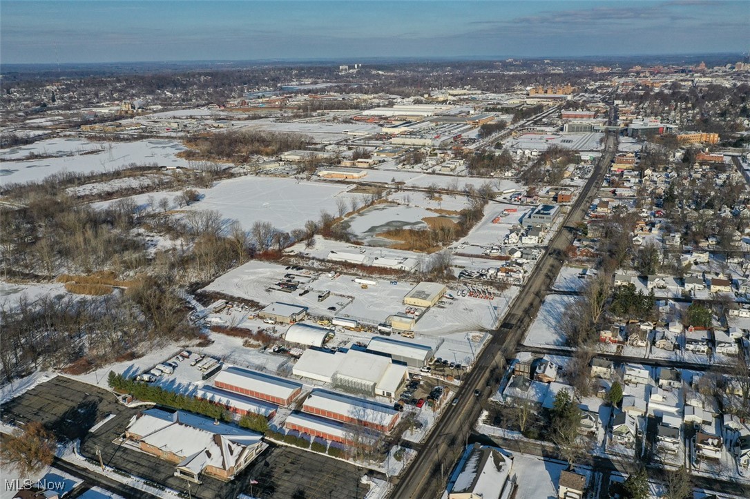 Akron 10 - Commercial Sale
