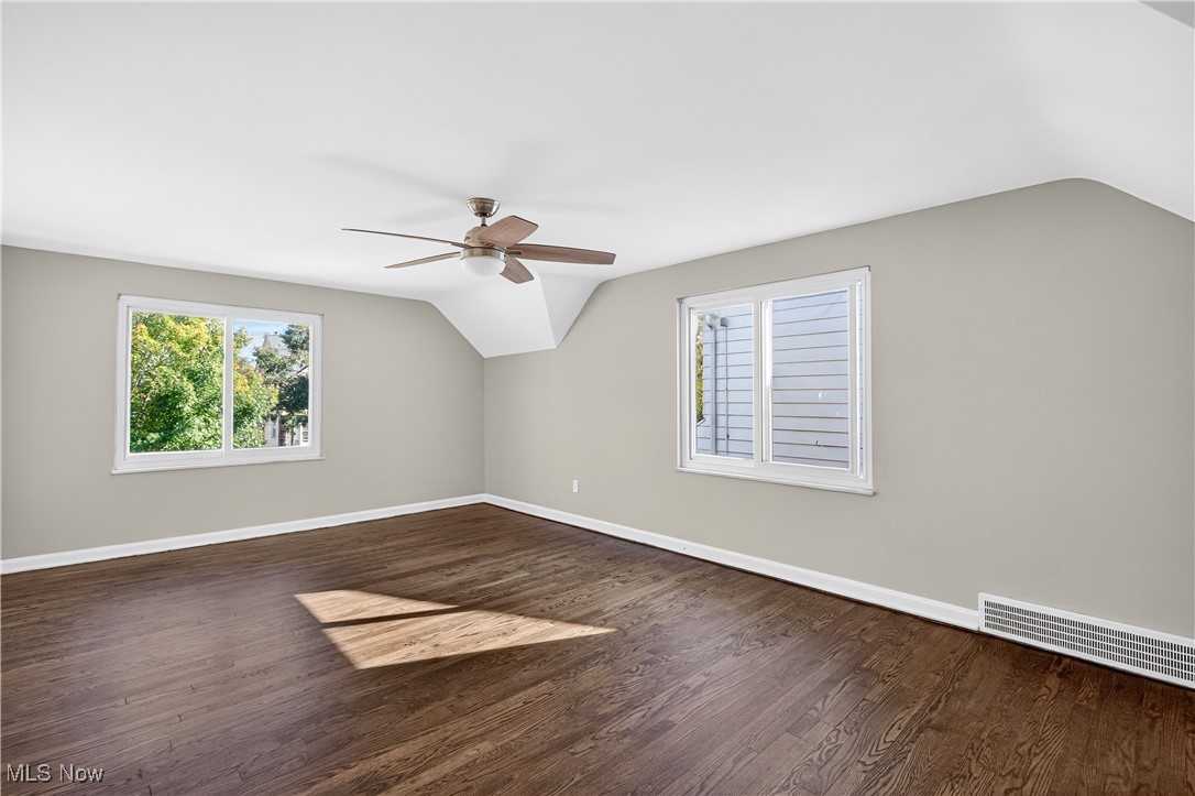 University Heights, Ohio 44118, United States, 3 Bedrooms Bedrooms, ,2 BathroomsBathrooms,Residential,Active,231139