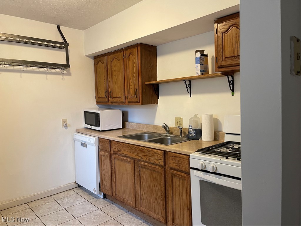 Andrews Adn - Residential