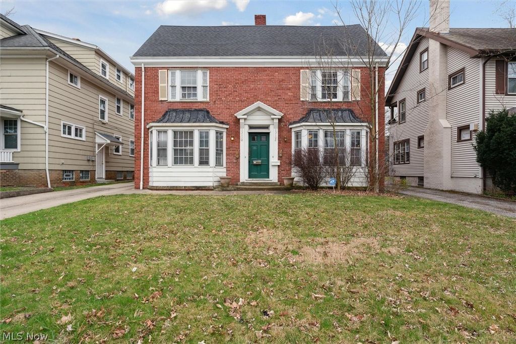 Photo of 13108 Cedar Road, Cleveland Heights, OH 44118 (MLS # 5207841)