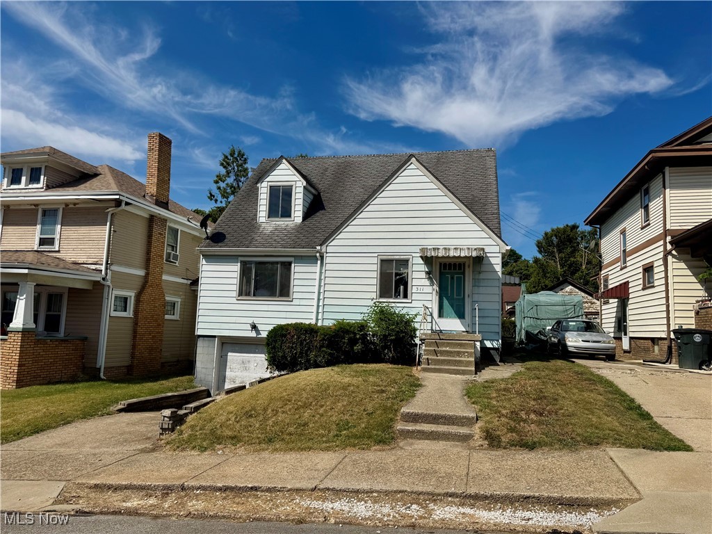 Great opportunity for a rental, a fixer upper, or a flip! This 4 bedroom, 1.5 bathroom home situated near the University and Murphy Park is conveniently located. The owner is motivated to sell. TLC needed but you can get in at a great price! Call an agent today to schedule a showing!
