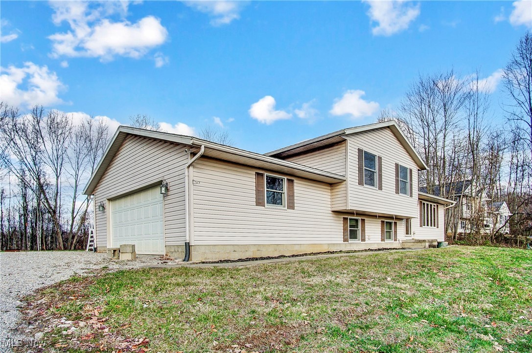 2235 Dietz Lane, Zanesville, Ohio image 10