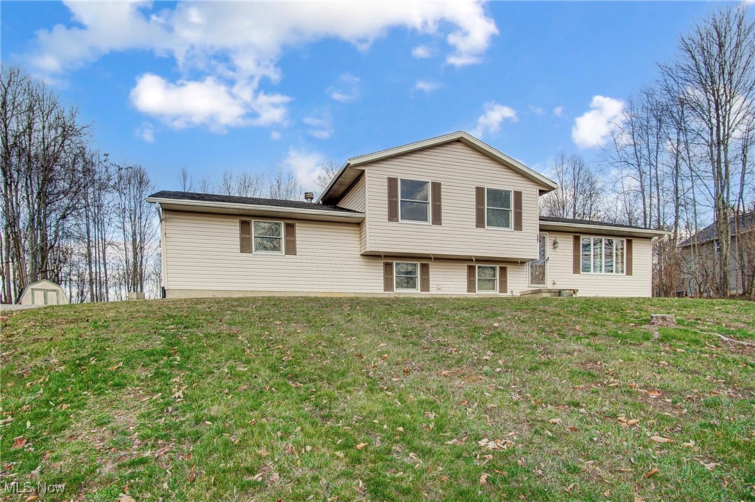 2235 Dietz Lane, Zanesville, Ohio image 3