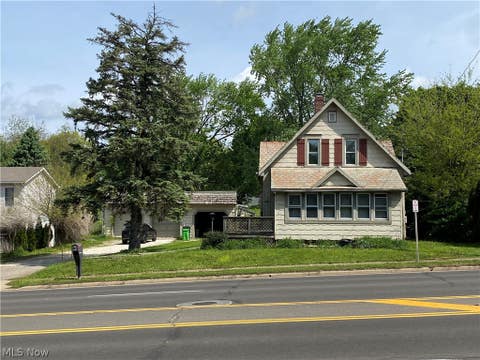 Homes For Sale - 1023 Applegrove Street<br/> Stark County, North Canton, OH 44720