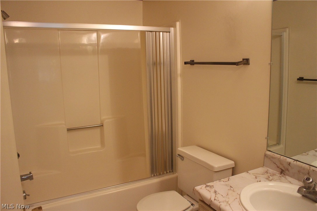 Hampton Woods - Residential