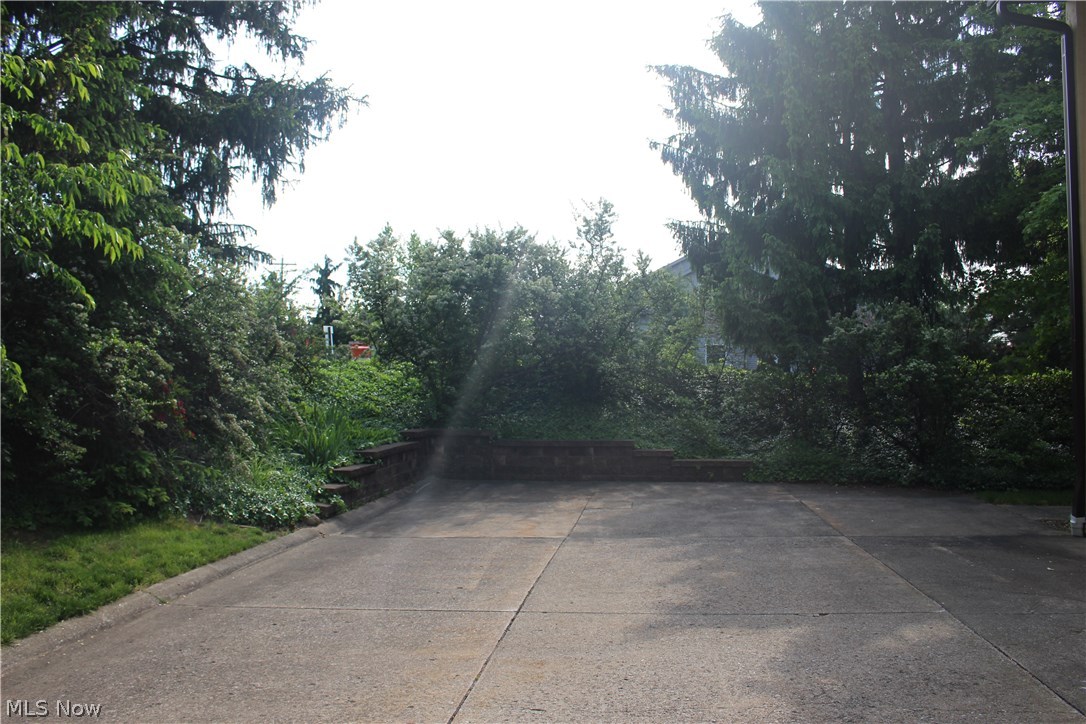 Hampton Woods - Residential