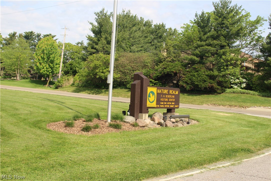 Hampton Woods - Residential