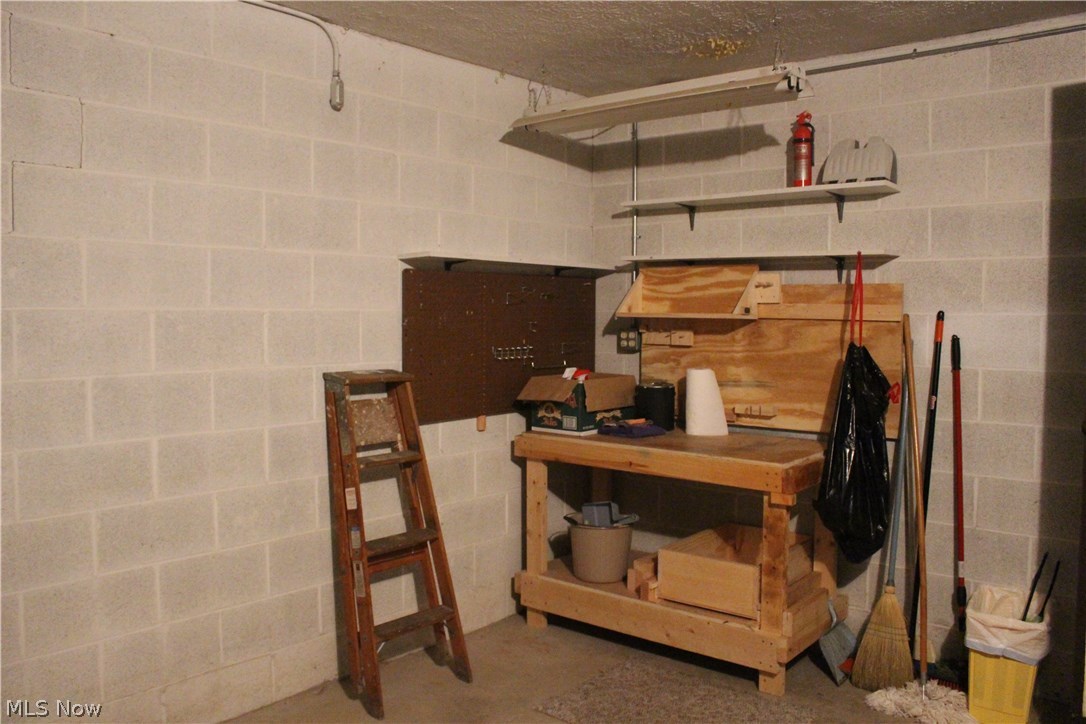 Hampton Woods - Residential