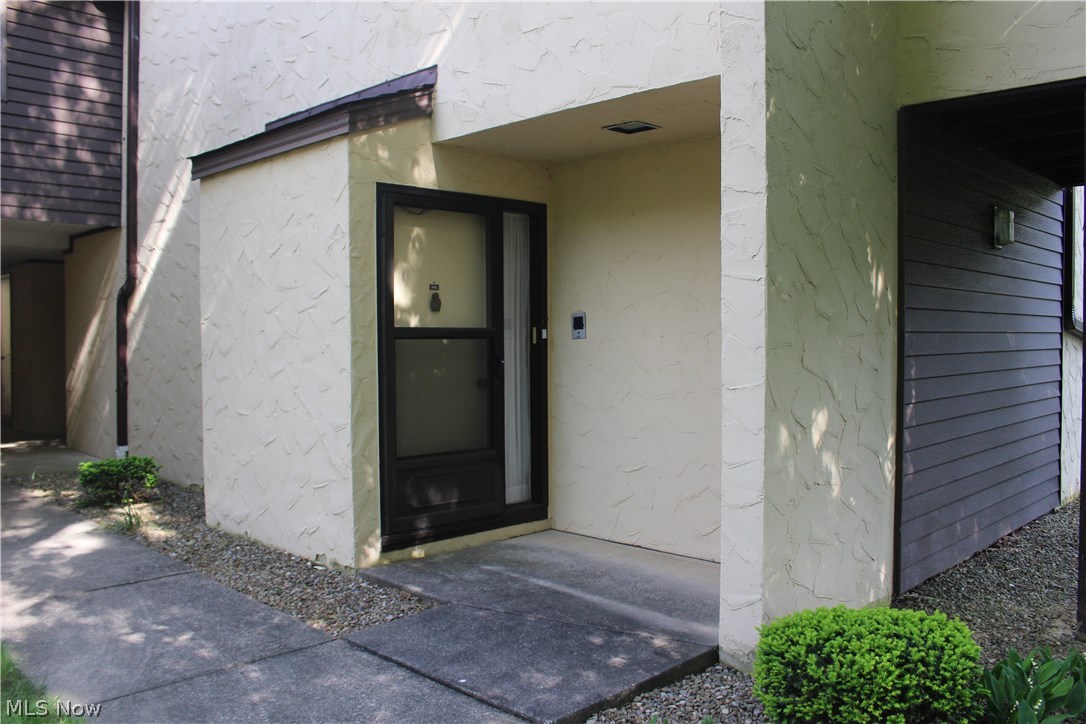 Hampton Woods - Residential