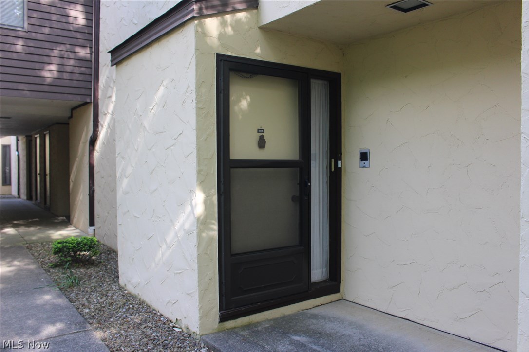 Hampton Woods - Residential