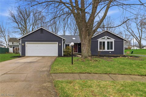 Homes For Sale - 19595 Cross Trail<br/> Strongsville, OH 44136