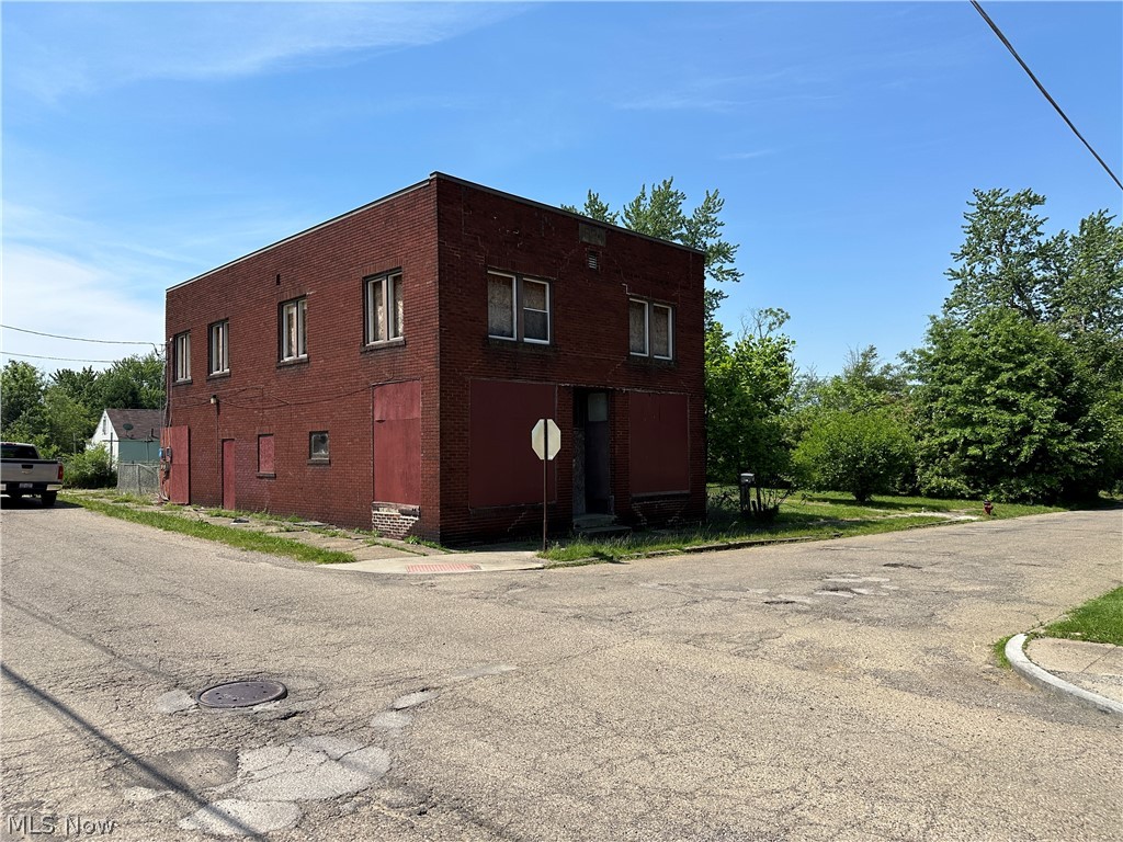 Canton - Residential Income