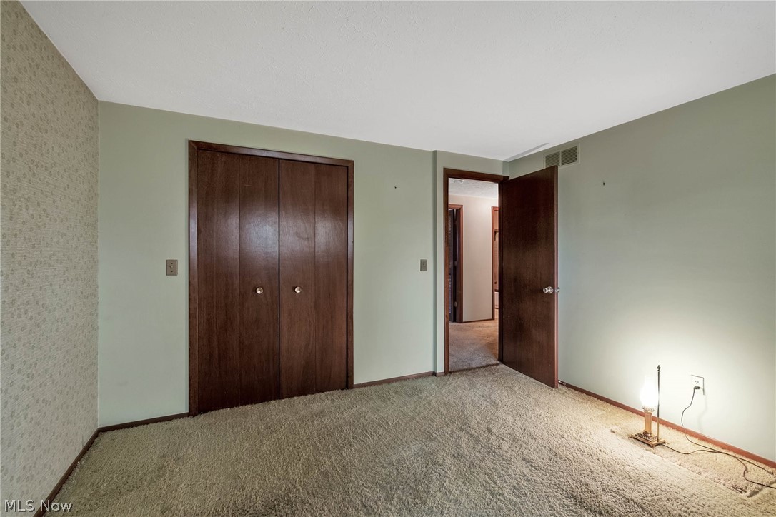 Hunting Mdws 12 - Residential