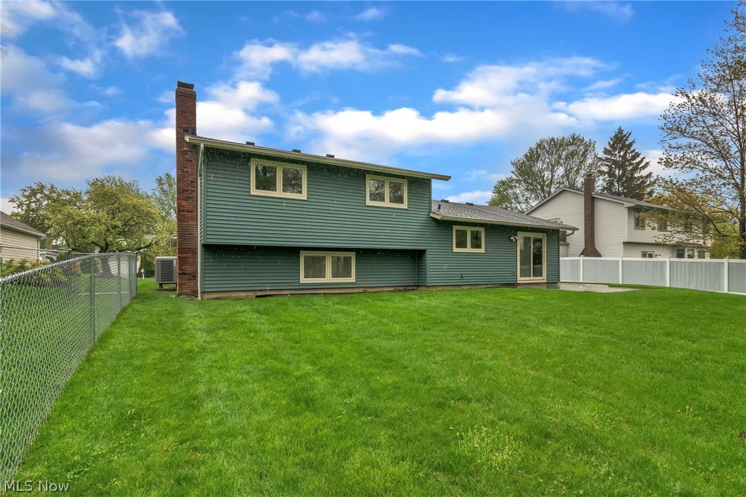 Hunting Mdws 12 - Residential