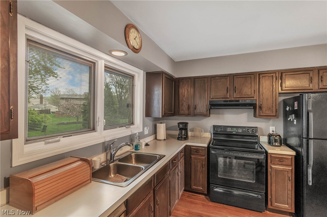 Hunting Mdws 12 - Residential