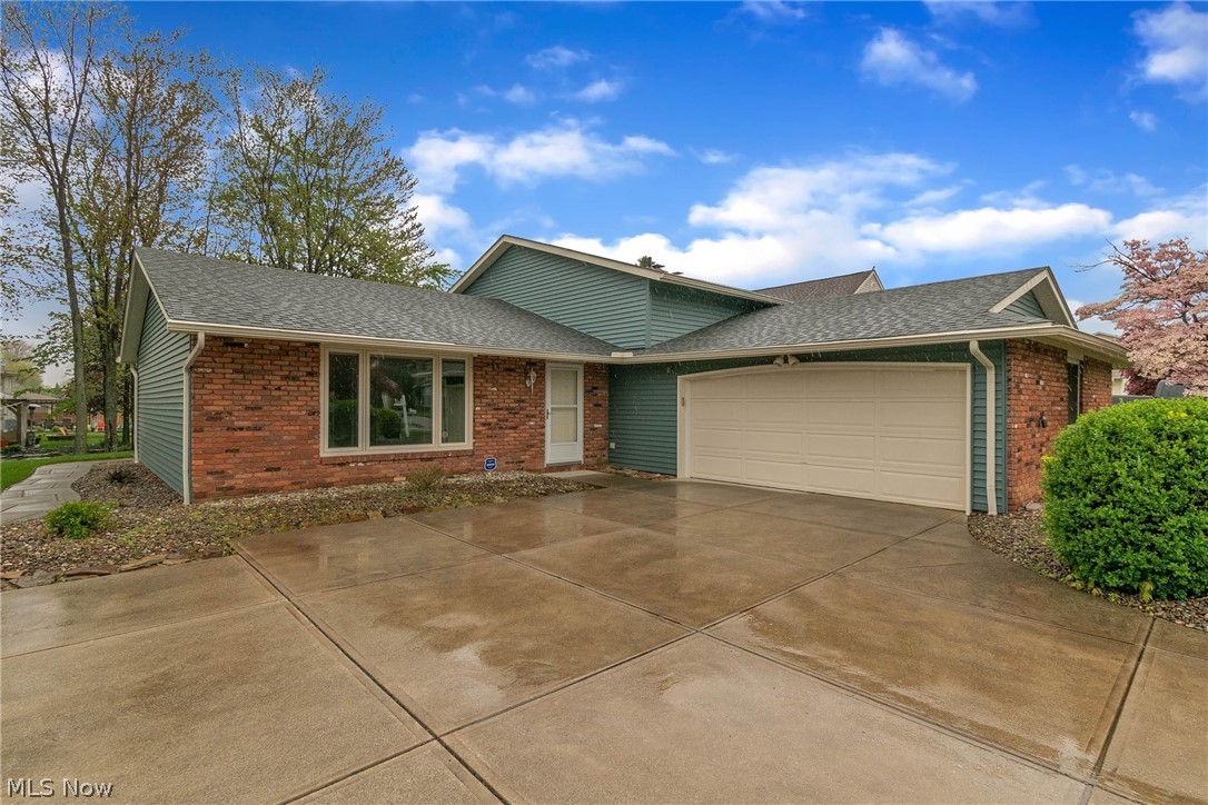 Hunting Mdws 12 - Residential