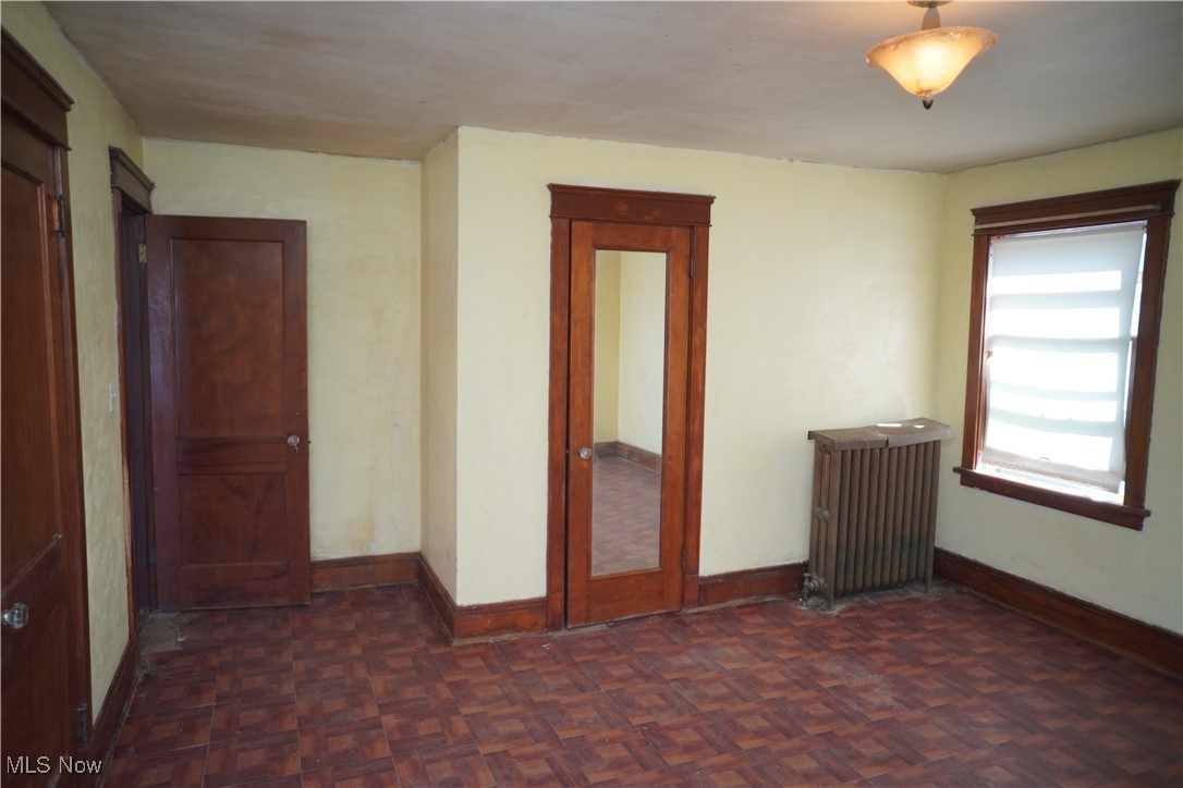 Stanley E Dunns Clarence Aven - Residential