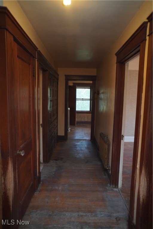 Stanley E Dunns Clarence Aven - Residential