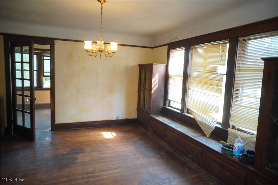 Stanley E Dunns Clarence Aven - Residential