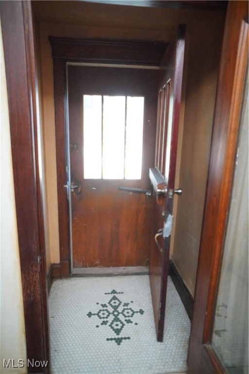 Stanley E Dunns Clarence Aven - Residential