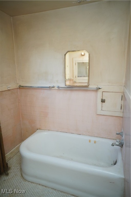 Stanley E Dunns Clarence Aven - Residential