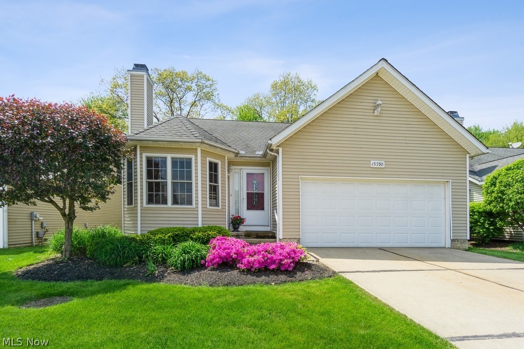 Photo 1 of 26 — 15398 High Pointe Circle, Middlefield, OH 44062