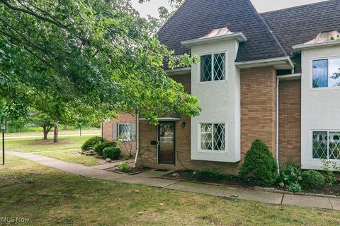 Photo for 8228 Deepwood Boulevard 2