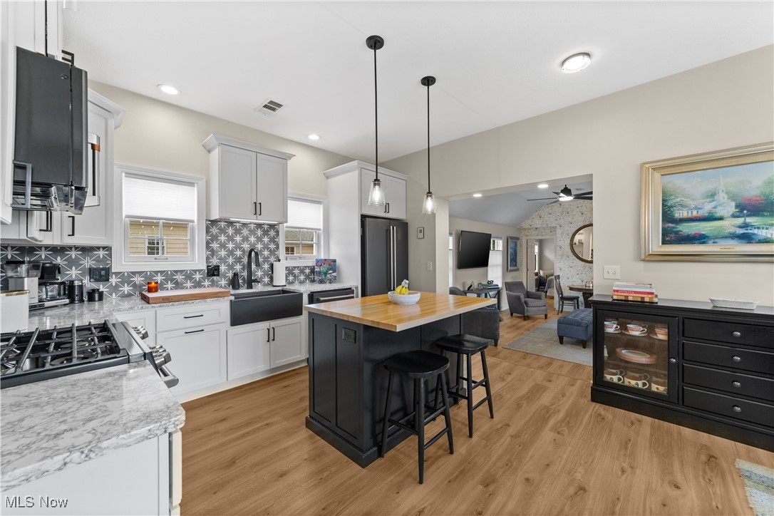 7468 Presley Avenue, Mentor, Ohio image 12