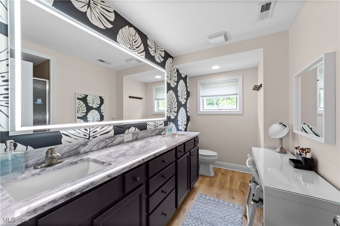 7468 Presley Avenue, Mentor, Ohio image 22