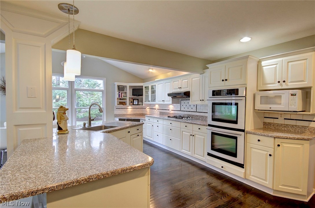 Hunt Woods - Residential