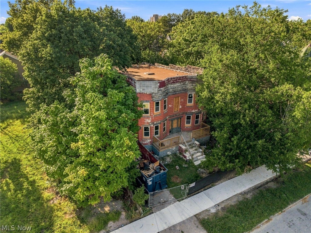 1624 E 82nd Street