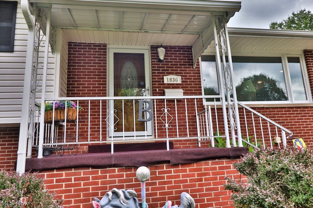 1836 Bayberry Lane