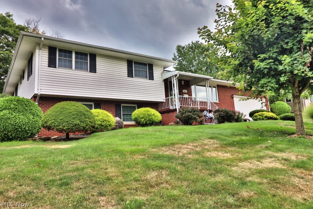 1836 Bayberry Lane