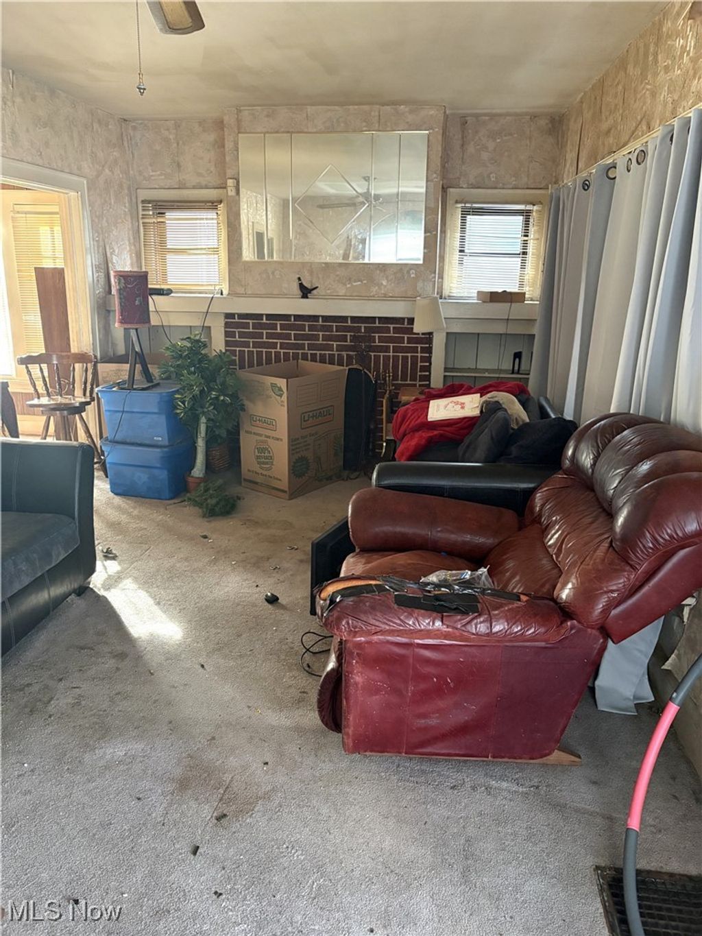 Photo of 445 Noah Avenue, Akron, OH 44320 (MLS # 5184763)