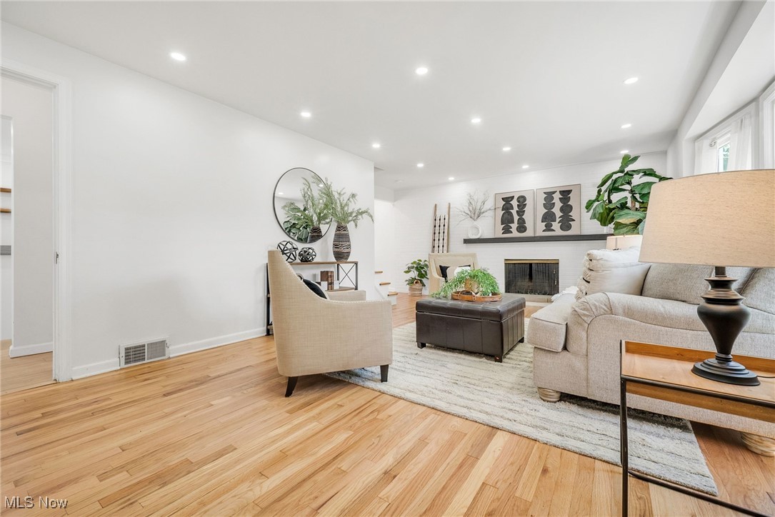 Shaker Heights, Ohio 44118, United States, 4 Bedrooms Bedrooms, ,4 BathroomsBathrooms,Residential,Active,134107