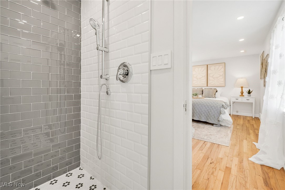 Shaker Heights, Ohio 44118, United States, 4 Bedrooms Bedrooms, ,4 BathroomsBathrooms,Residential,Active,134107