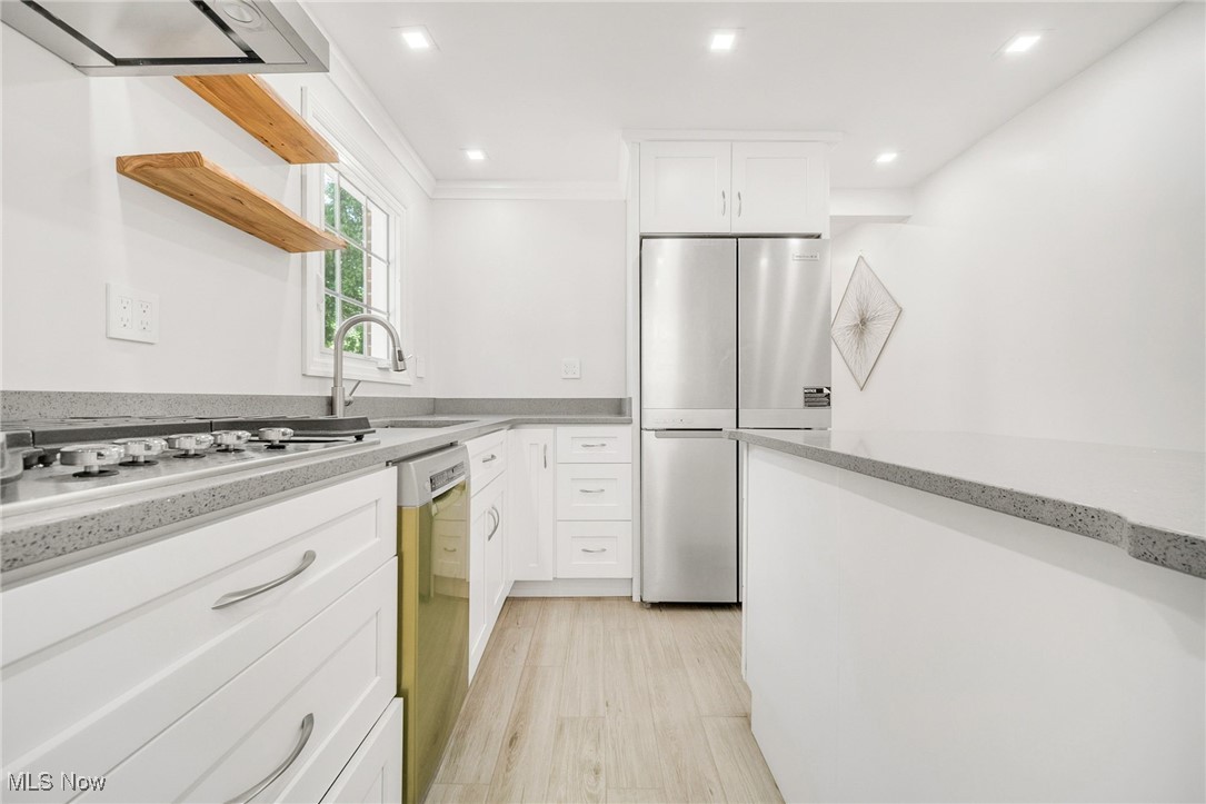 Shaker Heights, Ohio 44118, United States, 4 Bedrooms Bedrooms, ,4 BathroomsBathrooms,Residential,Active,134107